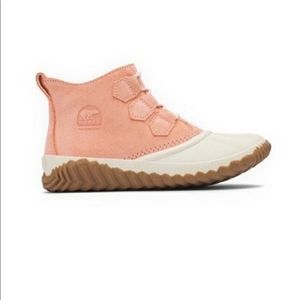 NWT Sorel Out N About Plus Tonic Melon